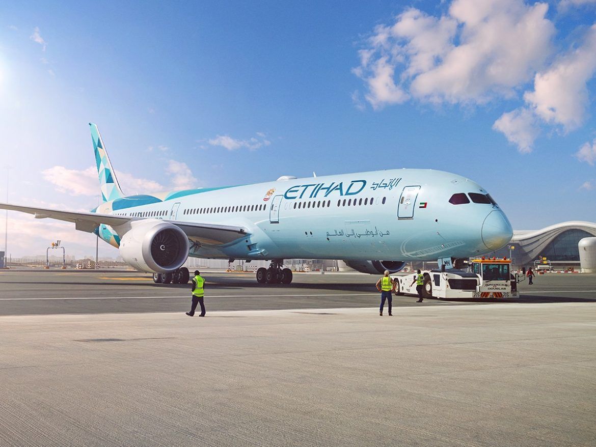 Etihad comenzó a volar a sheremetievo